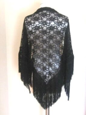 Triangle Lace Shawl With Fringe